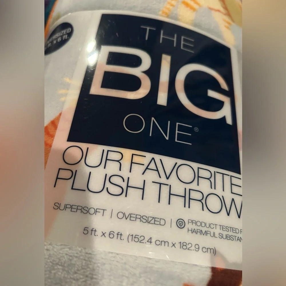 THE BIG ONE Supersoft Oversized Plush Throw Cats 5ft x 6ft NWT